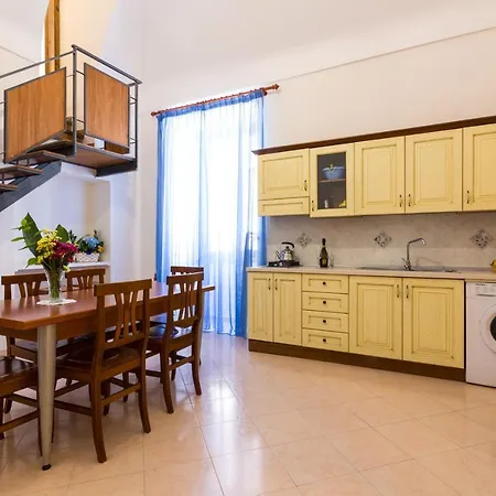 La Marinella Apartment *